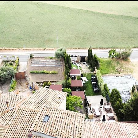Apartamentos Vino Tinto Y Restaurante Tomate Rosa Adahuesca Zewnętrze zdjęcie