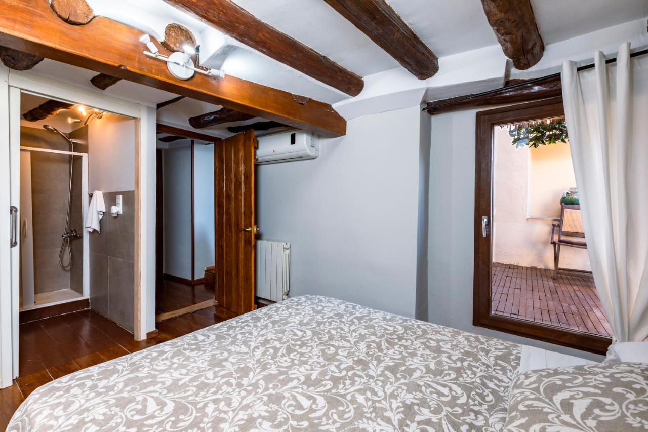 Apartamentos Vino Tinto Y Restaurante Tomate Rosa Adahuesca Zewnętrze zdjęcie