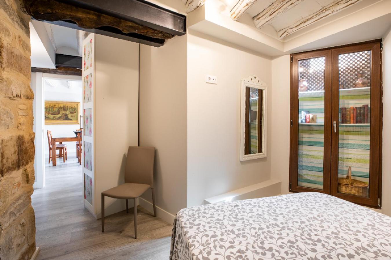 Apartamentos Vino Tinto Y Restaurante Tomate Rosa Adahuesca Zewnętrze zdjęcie