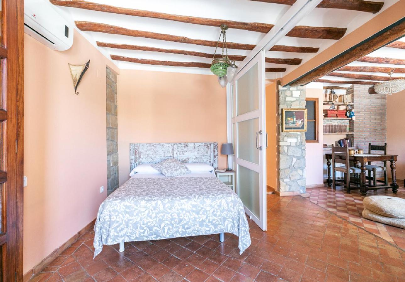 Apartamentos Vino Tinto Y Restaurante Tomate Rosa Adahuesca Zewnętrze zdjęcie
