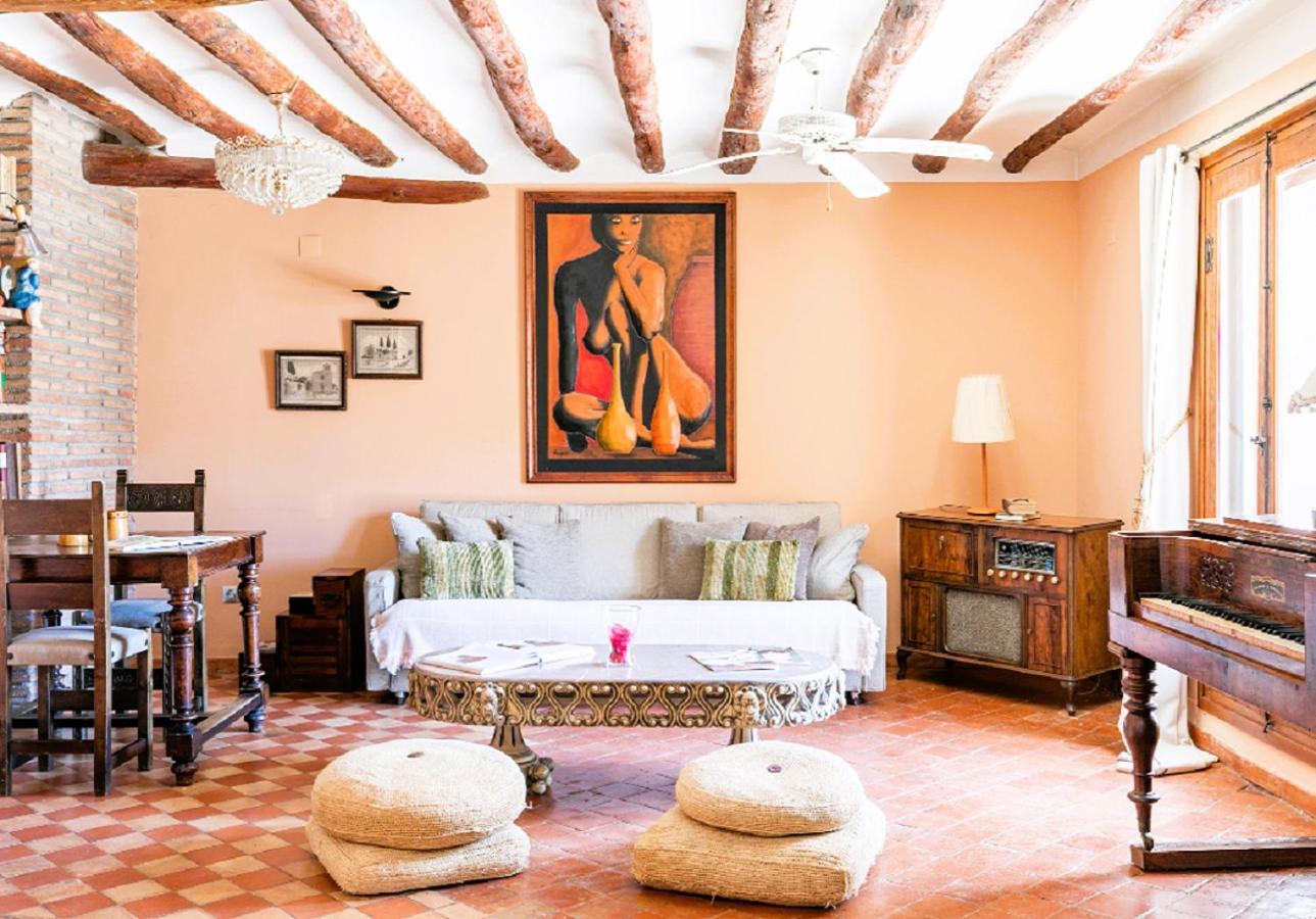 Apartamentos Vino Tinto Y Restaurante Tomate Rosa Adahuesca Zewnętrze zdjęcie